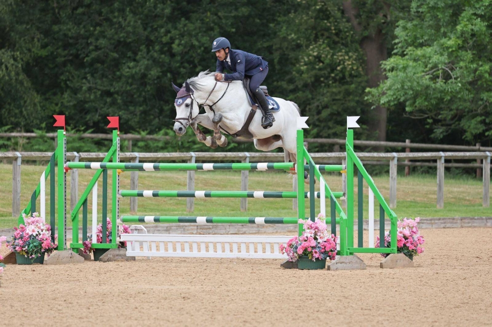 فريق وزارة الداخلية لقفز الحواجز يحقق المراكز الأولى في بطولة ويلنتون بالمملكة المتحدة