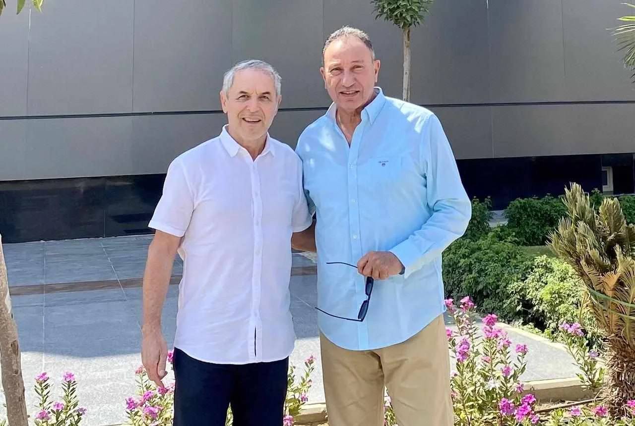 أزمة كولر تهز الأهلي.. عقد بلا ضمانات و&laquo;البحث عن كبش فداء&raquo; والسويسري يتمسك بـ3.5 مليون يورو