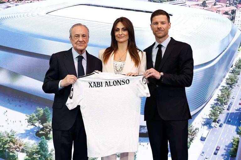 رئيس ريال مدريد لـ تشابي ألونسو: "أنت قائد مرحلتنا الجديدة"