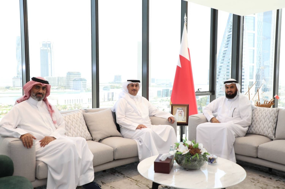 وزير &laquo;العدل&raquo; يزور الأوقاف السنية ويشيد بجهود خدمة المساجد وإعمارها