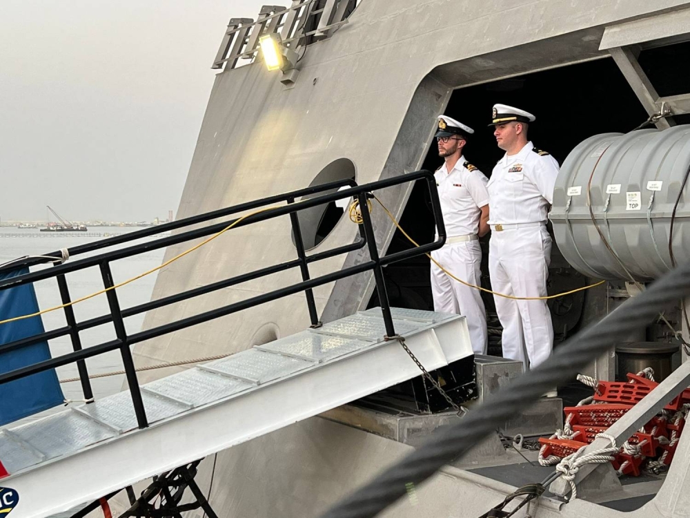 &laquo;كانبيرا&raquo; ترسو في البحرين ضمن مهمة أمنية استراتيجية في الخليج العربي