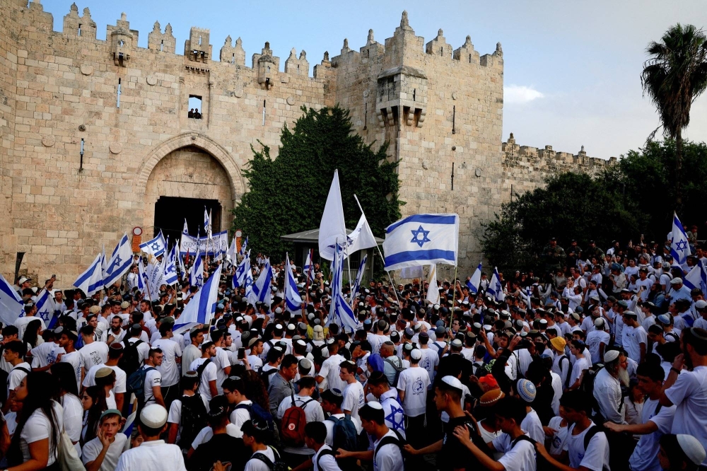 صحيفة هآرتس العبرية: دولة تحتفل بالإبادة الجماعية فقدت عقلها كلياً