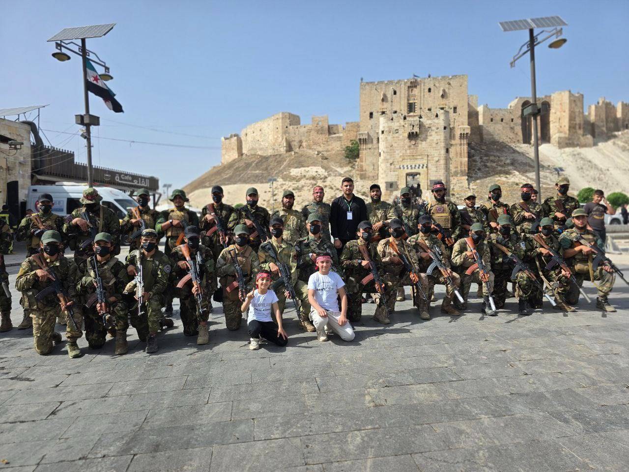 &laquo;العصائب الحمراء&raquo;.. وحدة النخبة السورية التي كرّمها الرئيس أحمد الشرع