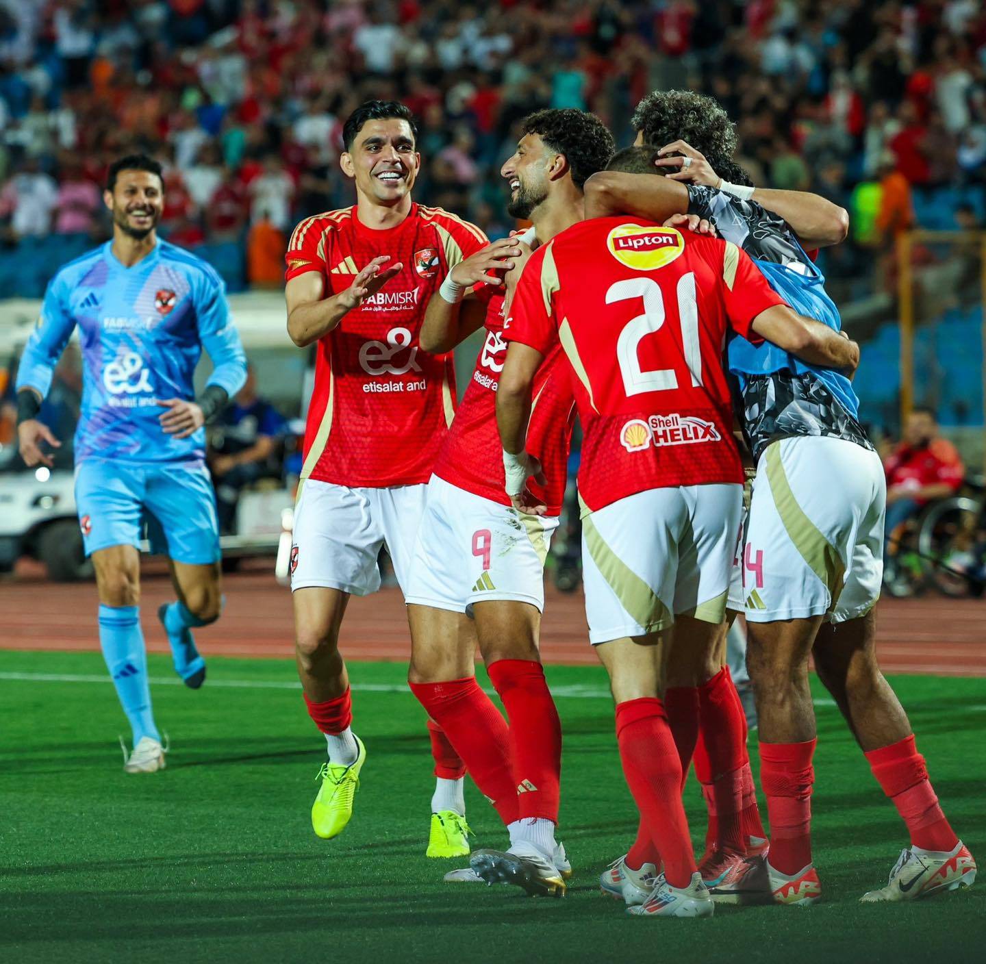 عودة لدغات القناص.. 6 مكاسب خرج بها الأهلي بعد سداسية التتويج بالدوري المصري