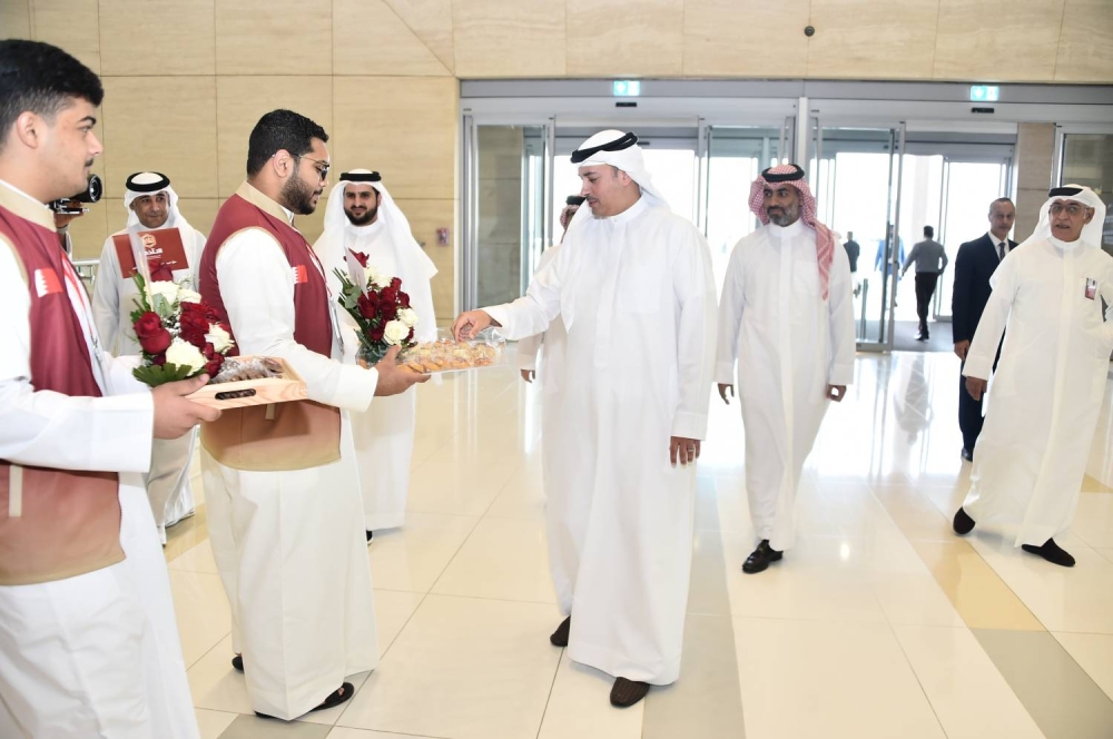 "وزير العدل" يودع الحجاج: حملة البحرين جهزت كل شيء بالمشاعر المقدسة واليوم استكمال تسليم المخيمات