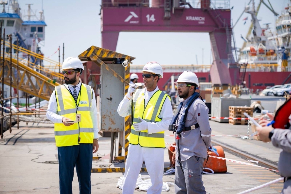 المجلس الأعلى للبيئة ينفذ تمرينًا ميدانيًا مشتركًا للاستجابة لحوادث التسرب النفطي في مرفأ شركة "أسري"