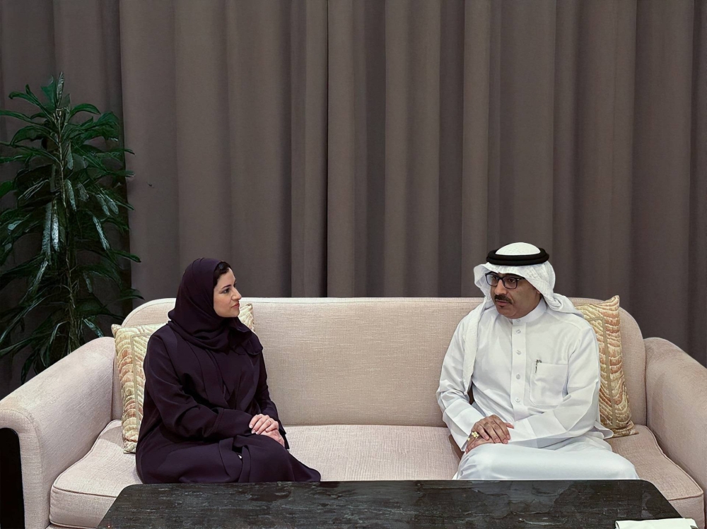 وزير التربية والتعليم يجتمع بنظيرته الإماراتية