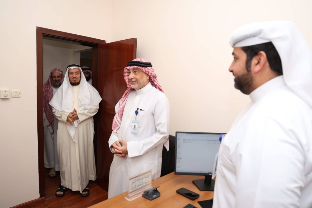 رئيس بعثة مملكة البحرين للحج يجتمع مع رؤساء اللجان ويتفقّد جاهزيتها  واستعداداتها لخدمة حجاج المملكة