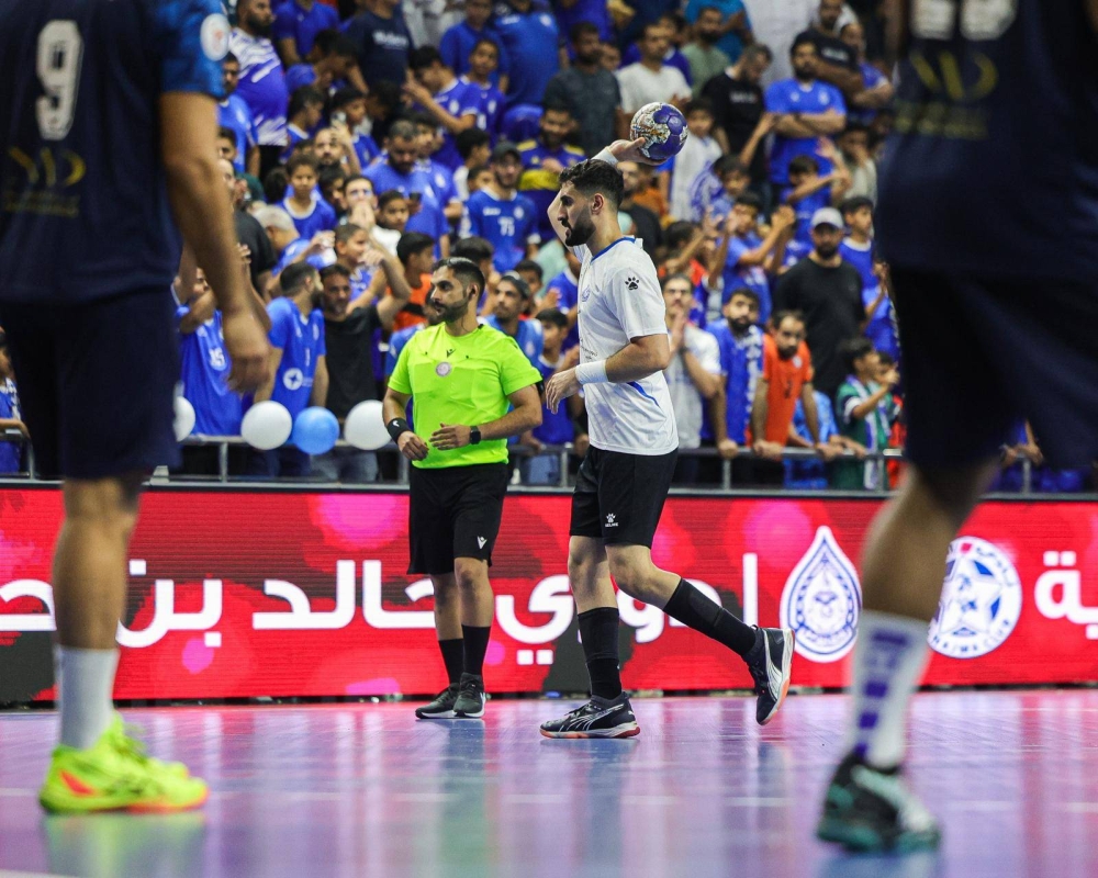 سلمان بن محمد يتوّج نادي النجمة بدوري خالد بن حمد لكرة اليد