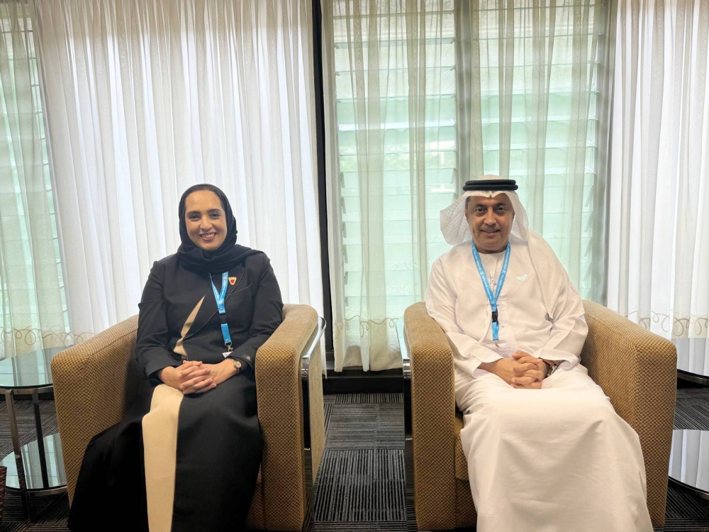 آمنة الرميحي تلتقي المدير التنفيذي لبرنامج الأمم المتحدة للمستوطنات البشرية وعدد من كبار المسؤولين