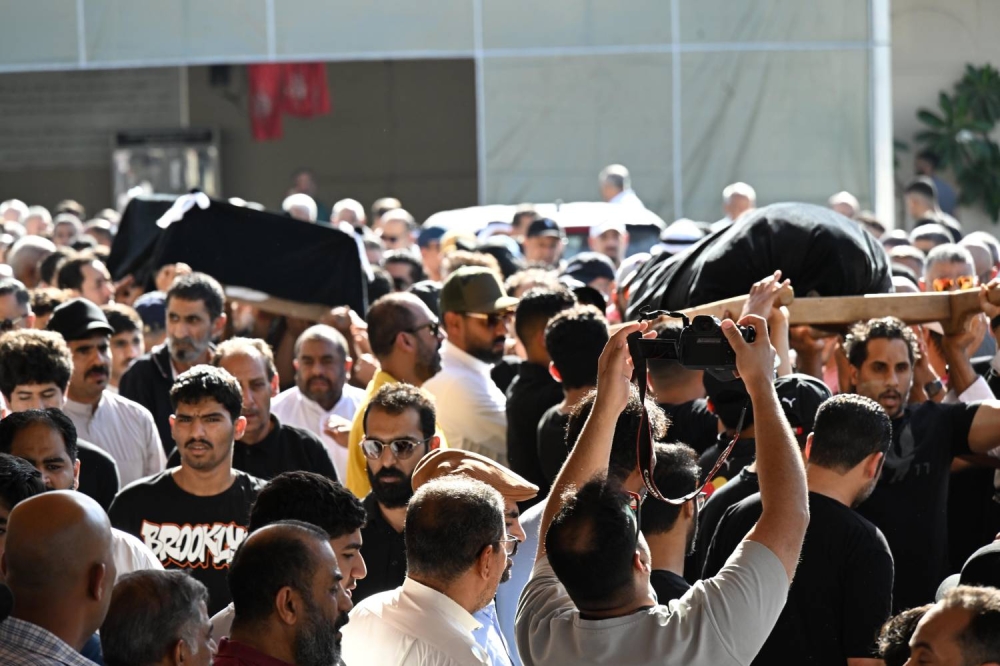 البحرين تودّع زوجين ضحيتي الحادث المروري المروّع بمنطقة سار