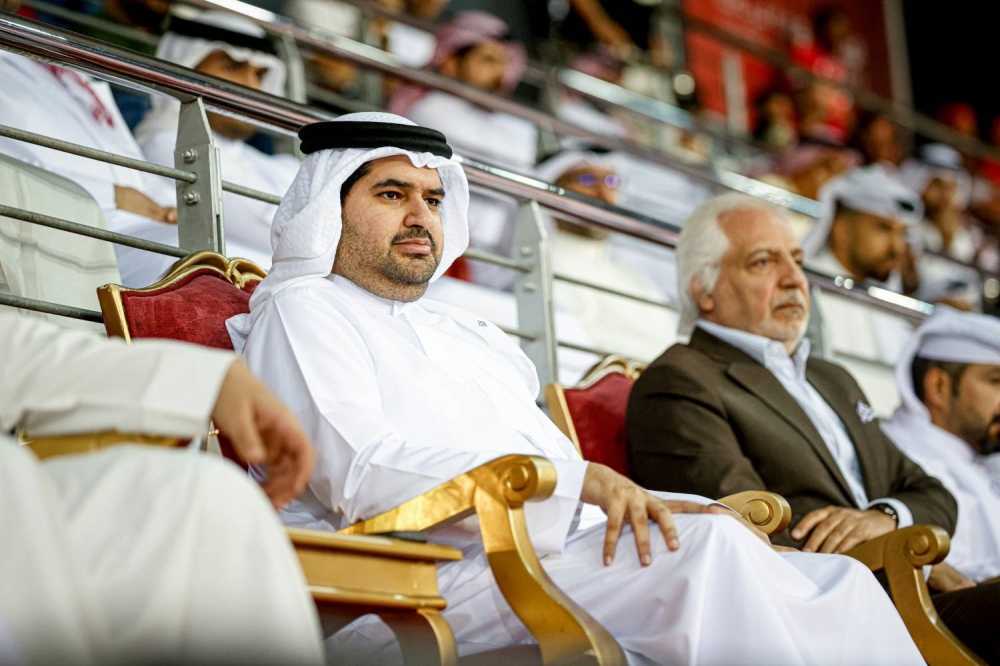 عيسى بن علي يتوج المحرق بدرع دوري زين لكرة السلة