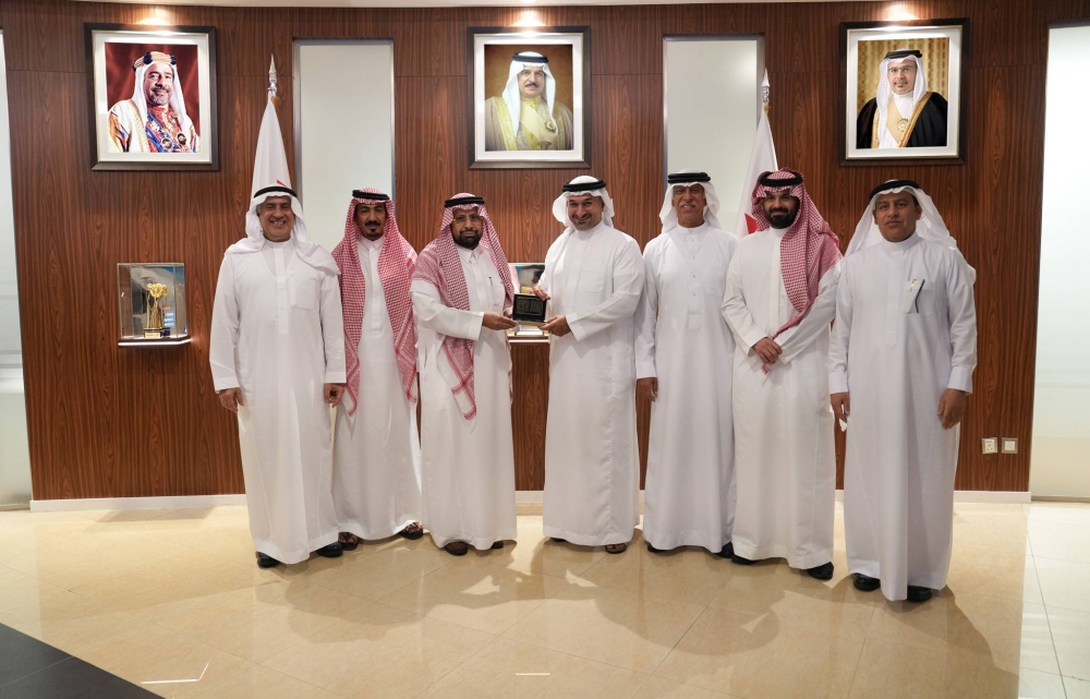 وزير الصناعة والتجارة يجتمع مع وفد الجانب السعودي بمجلس الأعمال البحريني السعودي المشترك