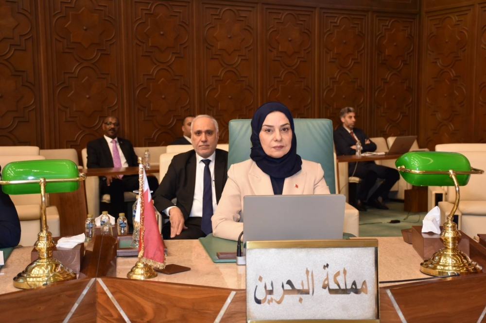 سفيرة البحرين لدى مصر تشارك في الاجتماع العاشر للمندوبين الدائمين لدى جامعة الدول العربية وسفراء اللجنة السياسية والأمنية للاتحاد الأوروبي