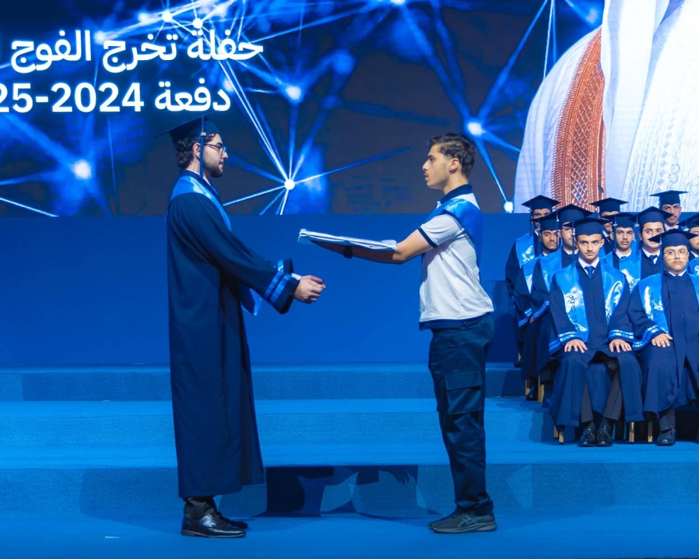 ناصر بن حمد: تمكين الشباب في تخصصات المستقبل هو استثمار وطني في نهضة البحرين وريادتها الإقليمية