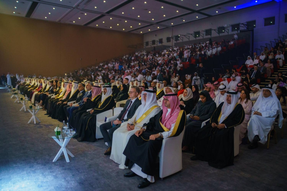عيسى بن سلمان: العلم والمعرفة هما اللبنة الأساسية لتقدم الأوطان ومرتكز مسيرة الإنجاز والتنمية