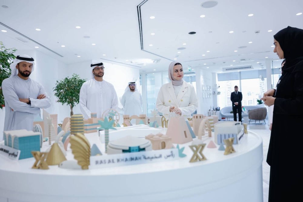 وزيرة شؤون الشباب تزور عددًا من المراكز والمبادرات الشبابية وتشارك في حلقة شبابية بحرينية &ndash; إماراتية