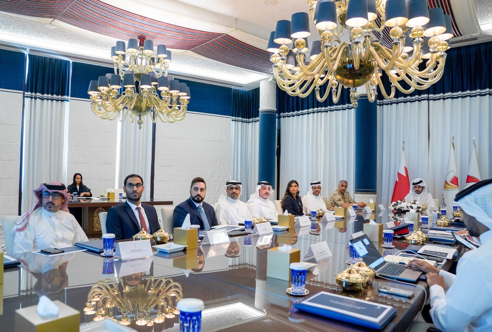 خالد بن حمد يطلع على التحضيرات الفنية لدورة الألعاب الآسيوية الثالثة للشباب