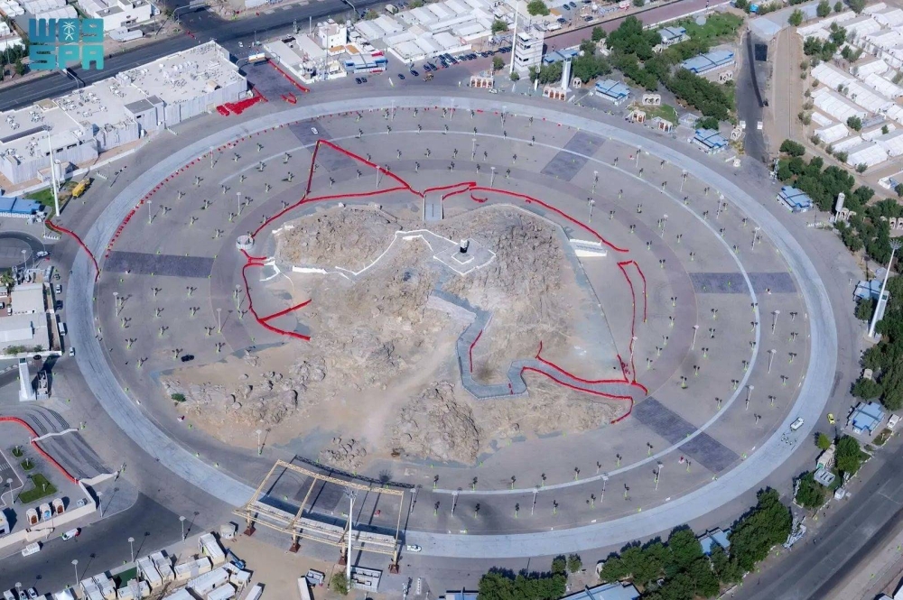 حجاج بيت الله الحرام يستقرون في مشعر منى لقضاء يوم التروية