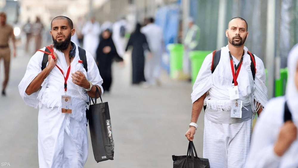 حجاج بيت الله الحرام يستقرون في مشعر منى لقضاء يوم التروية