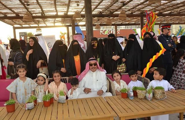 محافظة المحرق تنظم مهرجان &laquo;الحية بية&raquo; وسط حضور جماهيري كبير
