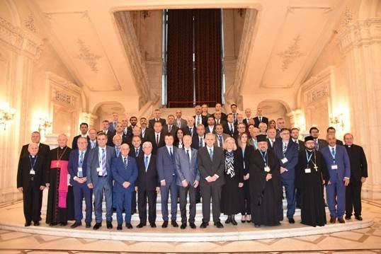 "الملك حمد العالمي للتعايش": إبرام معاهدة دولية تُنظم تطوير الذكاء الاصطناعي بطريقة أخلاقية