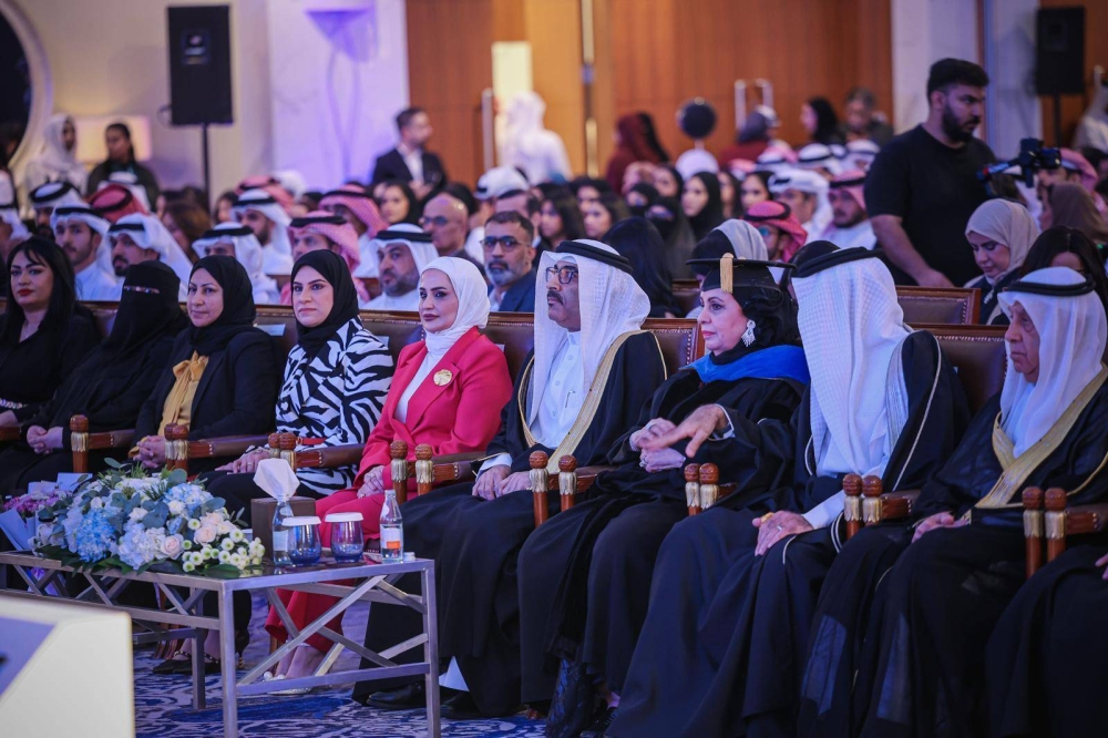 الجامعة الخليجية تحتفي بتخريج 247 من طلبة الفوج الـ 21 بمختلف التخصصات