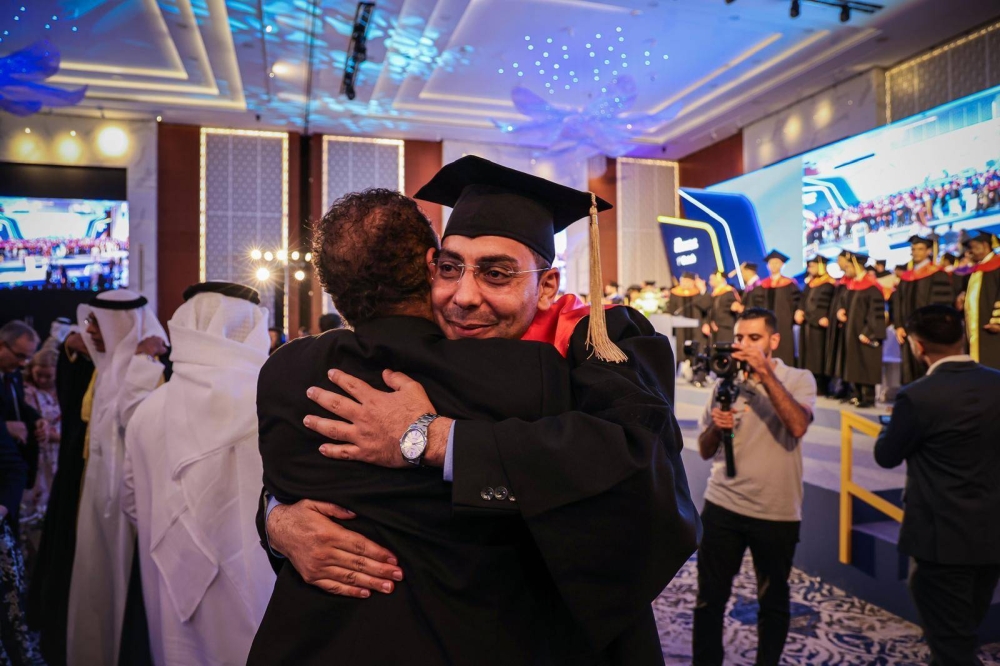 الجامعة الخليجية تحتفي بتخريج 247 من طلبة الفوج الـ 21 بمختلف التخصصات