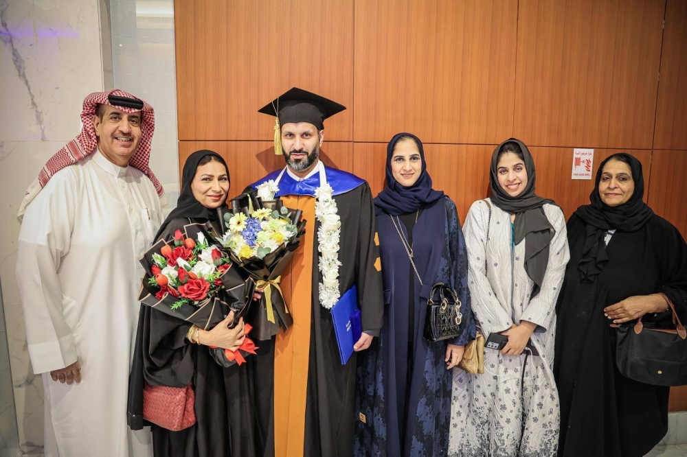 الجامعة الخليجية تحتفي بتخريج 247 من طلبة الفوج الـ 21 بمختلف التخصصات