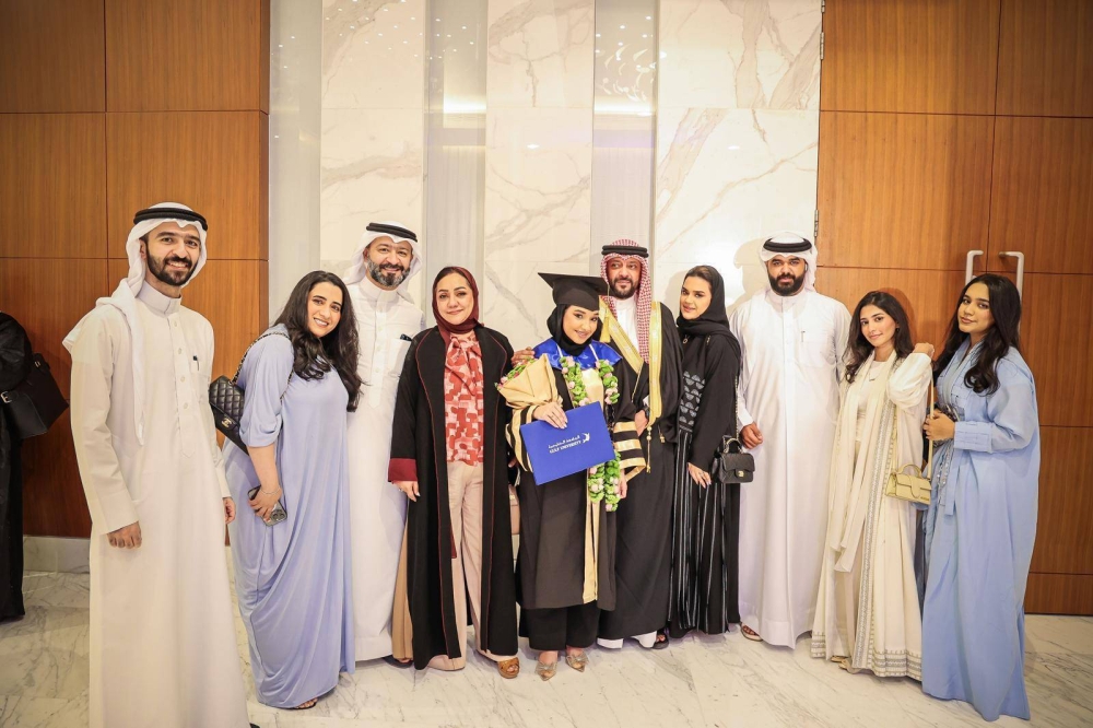 الجامعة الخليجية تحتفي بتخريج 247 من طلبة الفوج الـ 21 بمختلف التخصصات