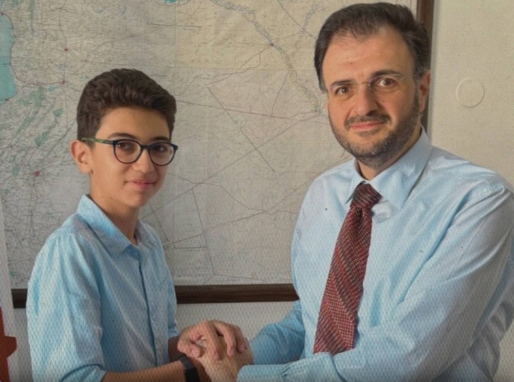 الطفل سليم عمر التركماني متحدثاً رسمياً باسم وزارة الاتصالات السورية للأطفال