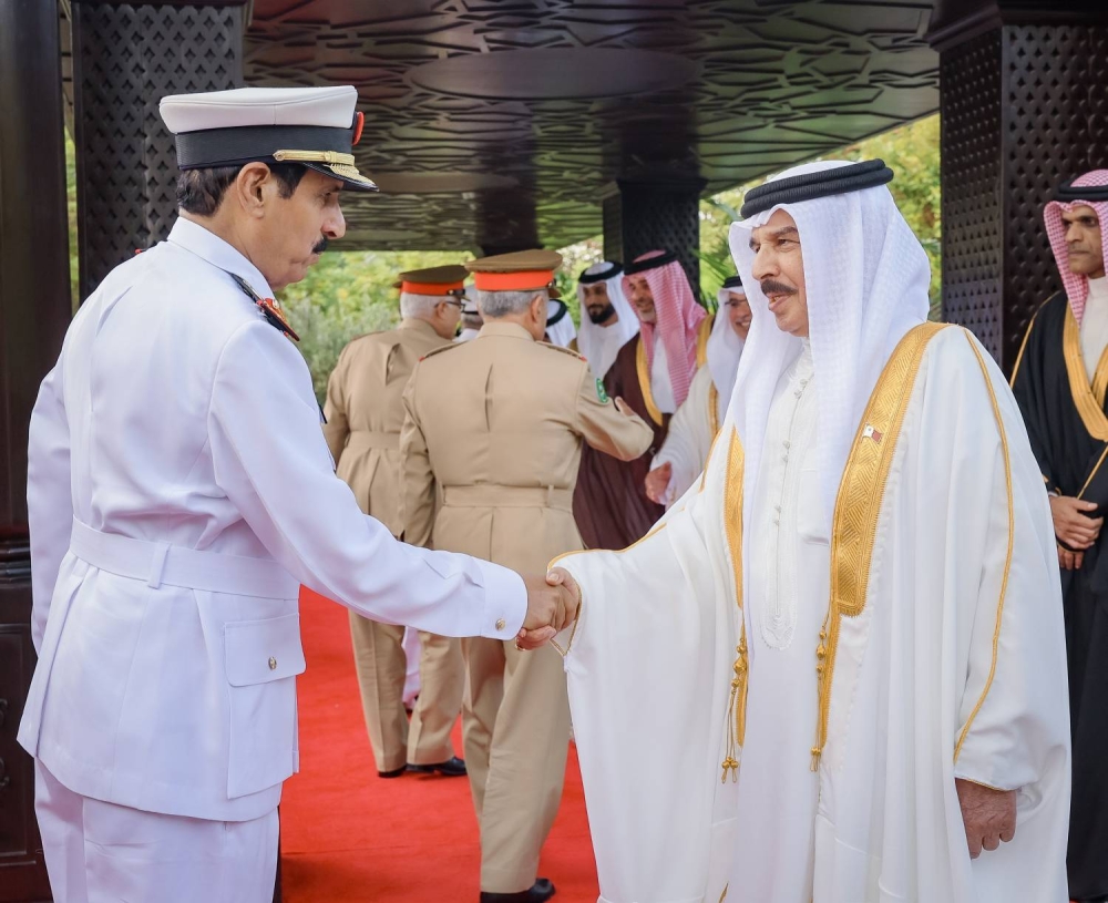 الملك يؤدي صلاة عيد الاضحى المبارك