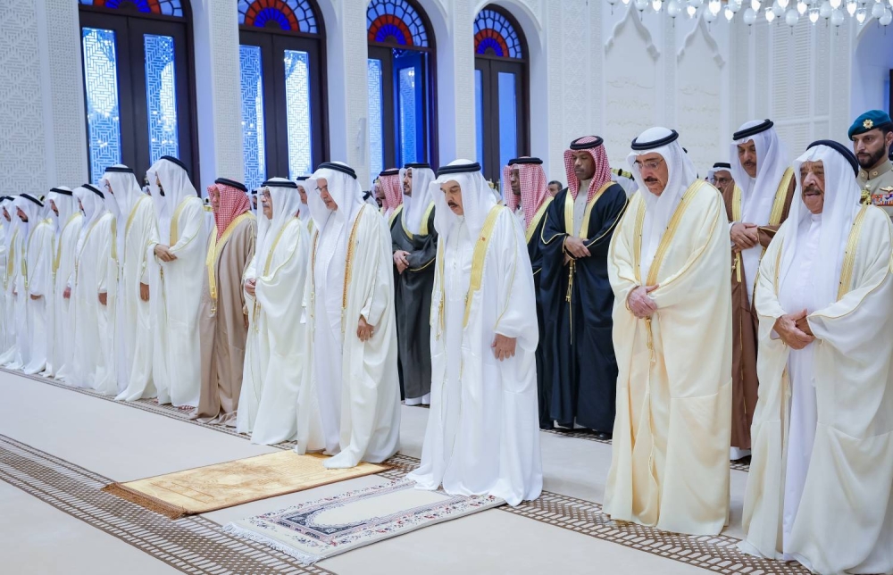 الملك يؤدي صلاة عيد الاضحى المبارك