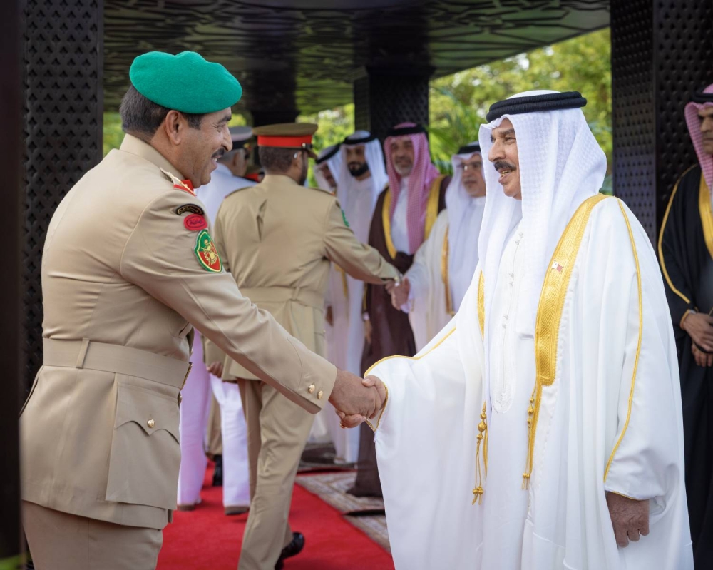 الملك يؤدي صلاة عيد الاضحى المبارك