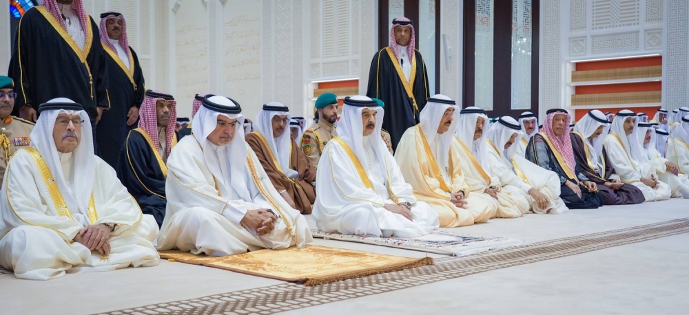 الملك يؤدي صلاة عيد الاضحى المبارك