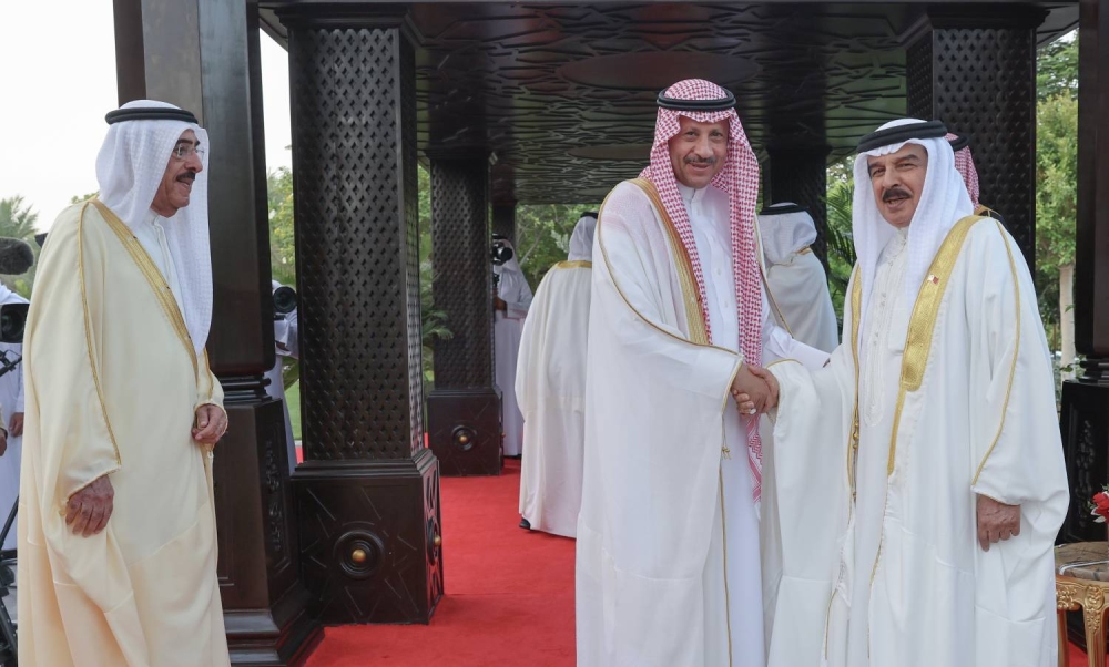 الملك يؤدي صلاة عيد الاضحى المبارك