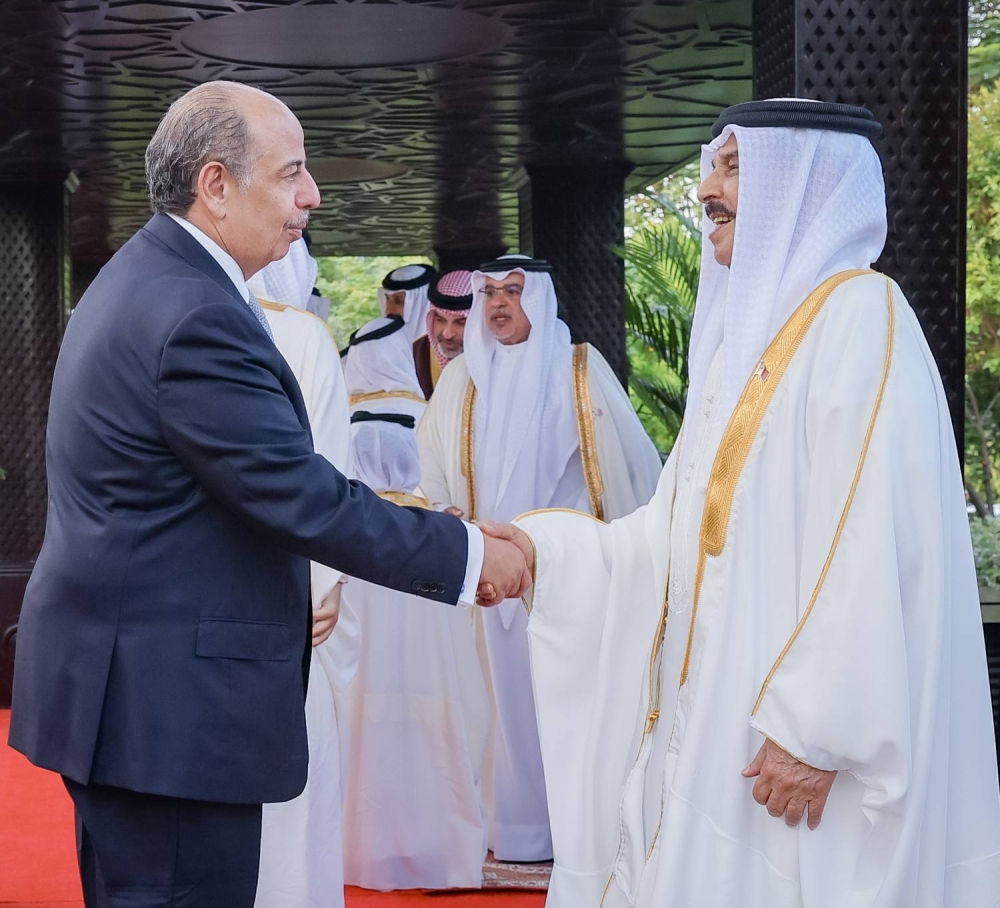 الملك يؤدي صلاة عيد الاضحى المبارك