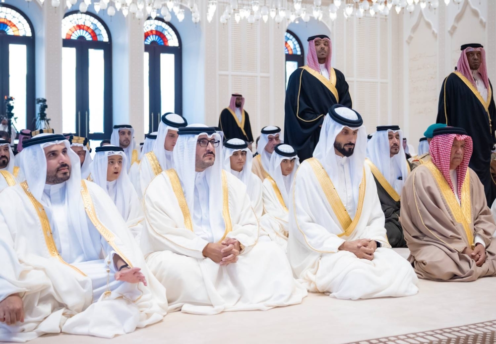 الملك يؤدي صلاة عيد الاضحى المبارك