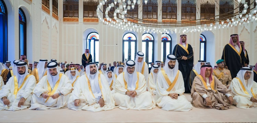 الملك يؤدي صلاة عيد الاضحى المبارك