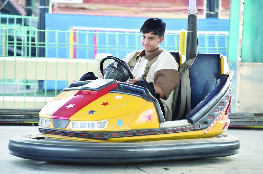 عدسة "الوطن" ترصد فرحة العيد في الحدائق والمتنزهات والمجمّعات