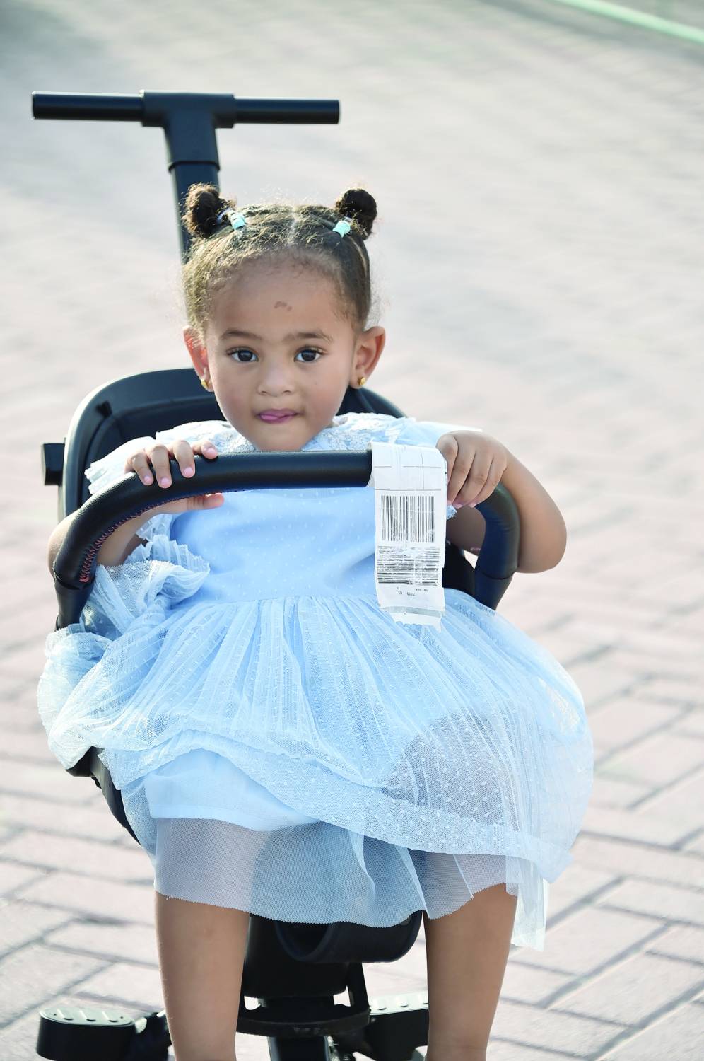 عدسة "الوطن" ترصد فرحة العيد في الحدائق والمتنزهات والمجمّعات