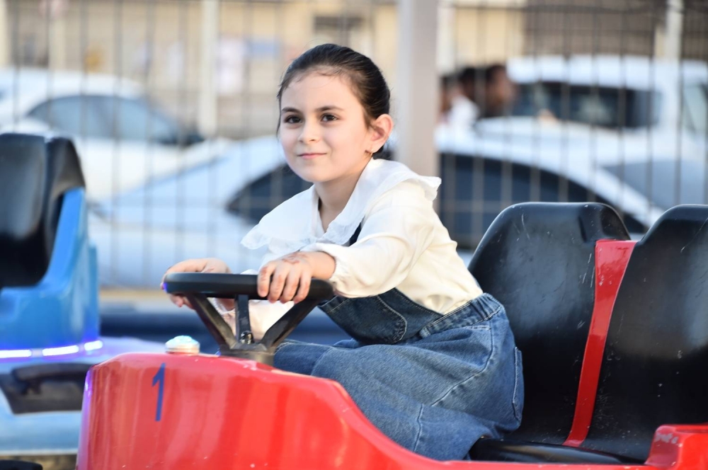 عدسة "الوطن" ترصد فرحة الأطفال بالعيد في الحدائق والمتنزهات والمجمّعات