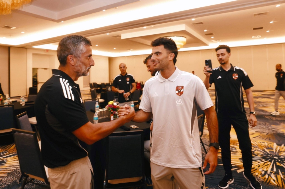 استقبال حافل لزيزو في معسكر الأهلي بميامي قبل الظهور العالمي المرتقب.. صور