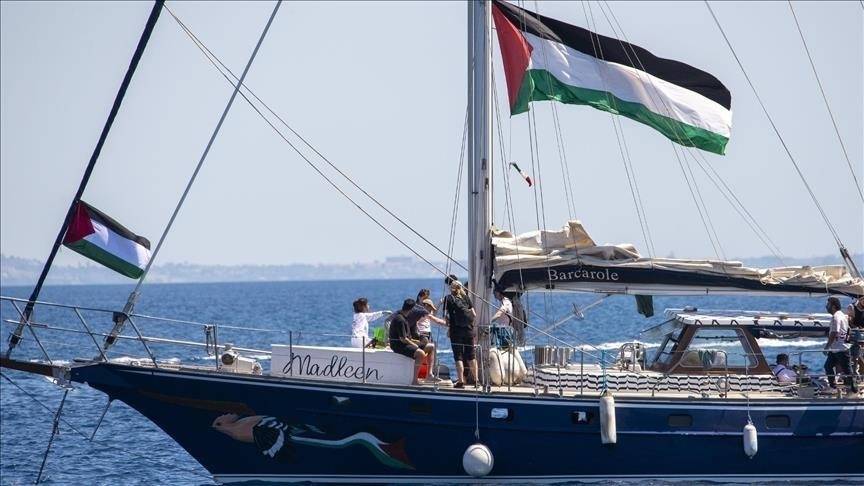 اللجنة الدولية لـ&laquo;كسر الحصار&raquo;: السفينة &laquo;مادلين&raquo; على بُعد أميال من غزة