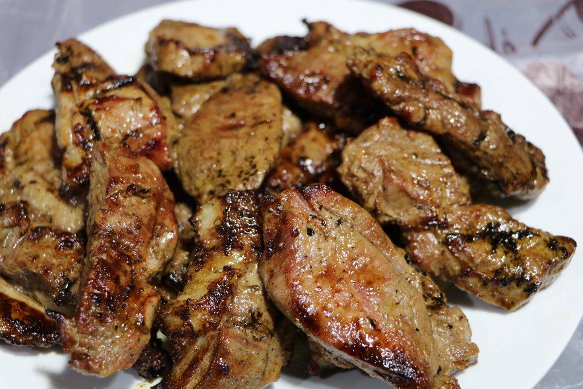 الكباب على الفحم.. أسرار نكهة المطاعم المدهشة