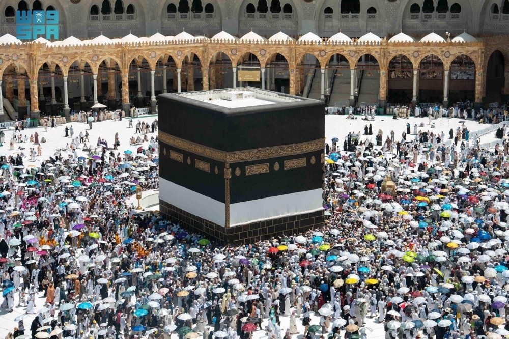 نائب أمير مكة يعلن نجاح موسم الحج