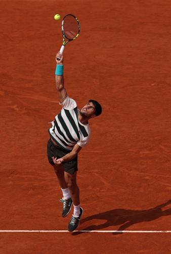 الأسباني ألكاراز يحافظ على لقب "رولان غاروس" بالفوز على الإيطالي سينر بعد مباراة مثيرة