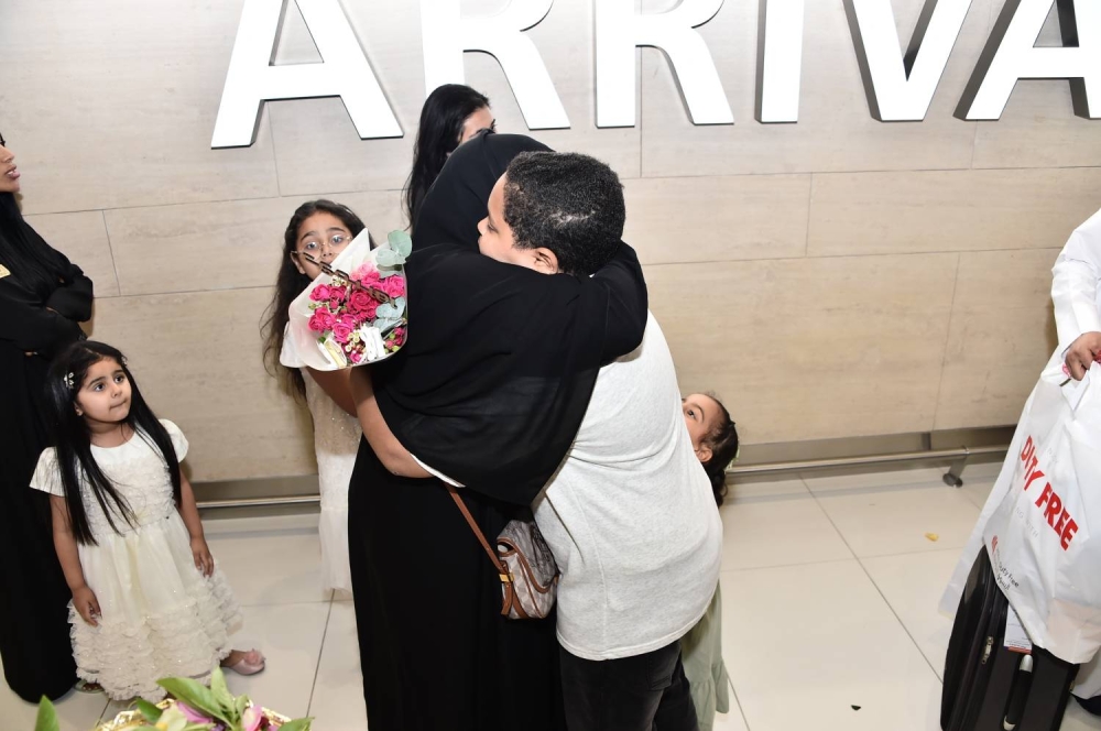 حجاج البحرين يعودون إلى أرض الوطن بعد أداء مناسك الحج