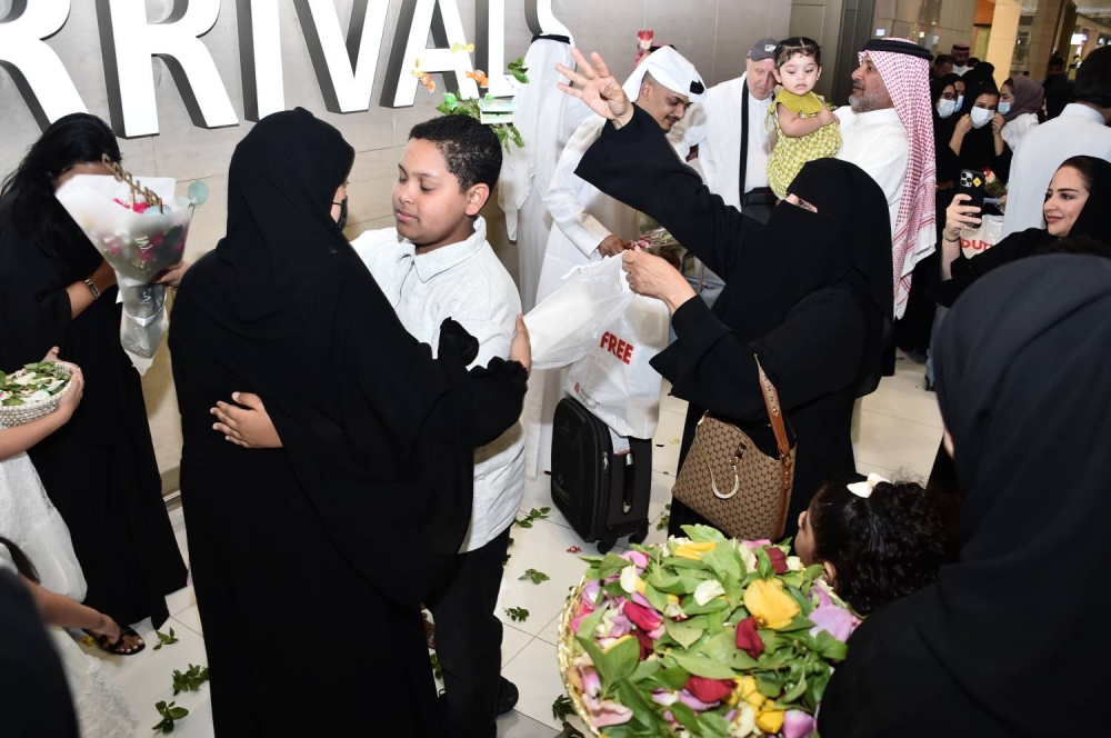 حجاج البحرين يعودون إلى أرض الوطن بعد أداء مناسك الحج