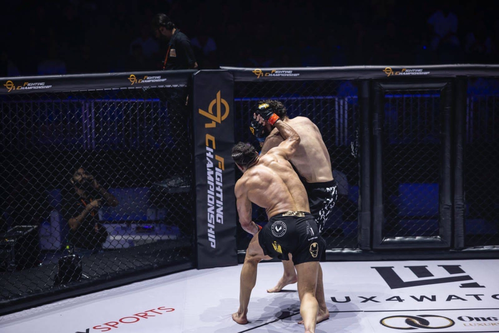 &laquo;971&raquo; للفنون القتالية المختلطة تجمع نجوم العالم في دبي يوم الجمعة القادم